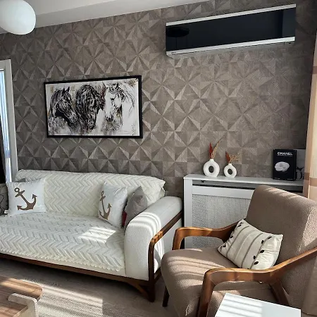 91 Sqm Luxury With Double View *