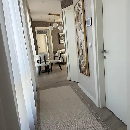 91 Sqm Luxury With Double View