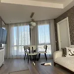 91 Sqm Luxury With Double View شقة *