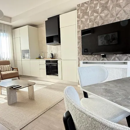 91 Sqm Luxury With Double View 아파트 *